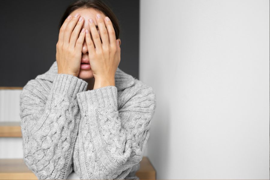 femeie cu atac de panica solutie clinica psihiatrie Bucuresti